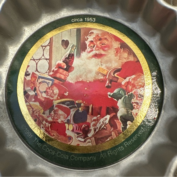 SOLD - Vintage 1991 Santa Claus Coca Cola Lid Ornament Christmas‎ Decoration - Picture 3 of 6